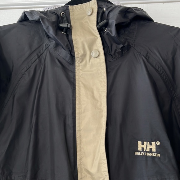 EUC Helly Hansen rain ☔️ jacket - Picture 3 of 17
